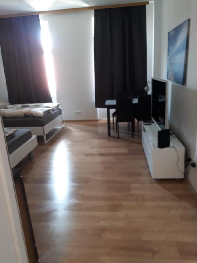 וינה Apartment Schloessel 24 מראה חיצוני תמונה